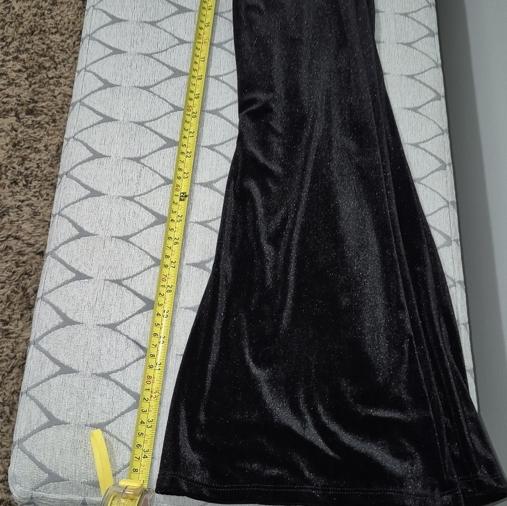 Two piece Christmas Formal from Dillard’s. GB. Velvet Bow Tank Outfit - Picture 11 of 12